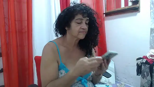 heyline milf online show from February 2026 05:09:02 PM