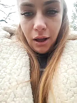 Keli Jessi online show from December 2024 01:18:01 PM