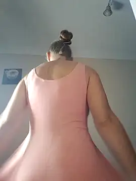 Keli Jessi online show from November 2025 02:43:02 PM