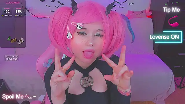 Snapshot of Lolisuccub chatting on December 2025 05:30:01 PM Lolisuccub online show from December 2025 05:30:01 PM