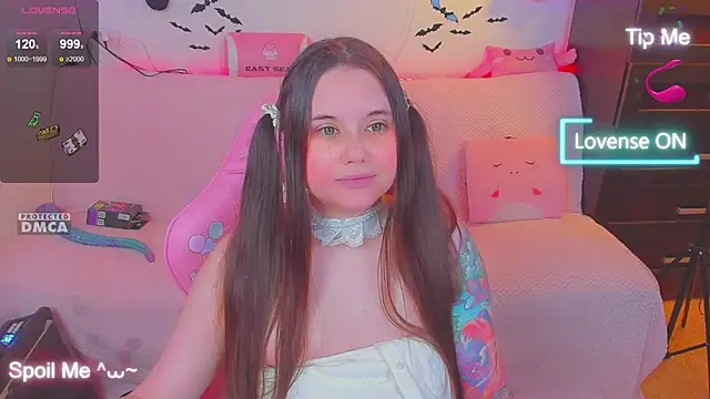 Snapshot of Lolisuccub chatting on December 2025 06:37:02 PM Lolisuccub online show from December 2025 06:37:02 PM