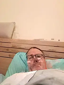 mike9473 online show from October 2025 08:53:02 PM