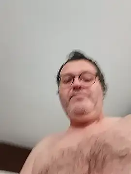 mike9473 online show from April 2026 08:01:02 AM