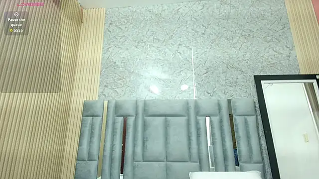 veronicaroose  online show from February 2026 12:42:01 PM