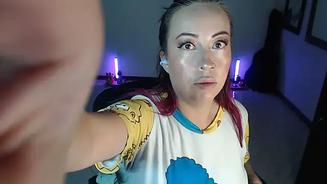 Snapshot of charlottezoe15 chatting on April 2026 09:30:01 AM charlottezoe15 online show from April 2026 09:30:01 AM