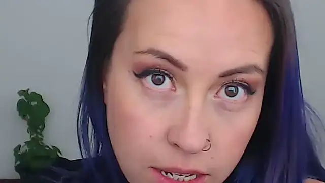 charlottezoe15 online show from June 2026 05:34:01 PM
