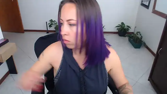 charlottezoe15 online show from July 2026 04:53:01 PM