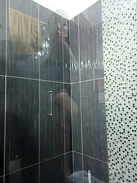 LunaZambrano online show from February 2026 02:51:02 PM