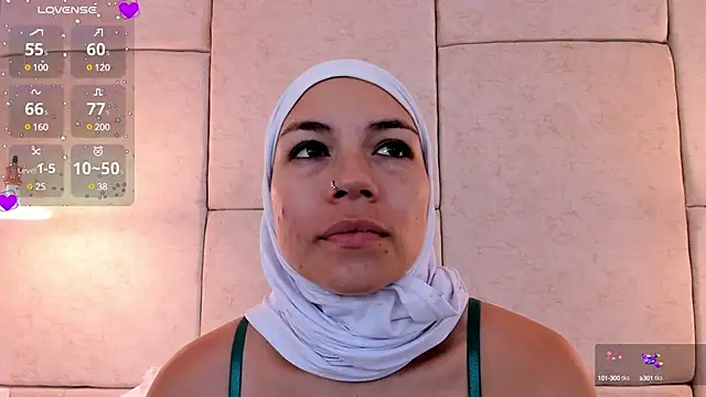 aisha vs online show from February 2025 11:58:01 AM