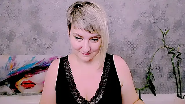 Djullia online show from July 2026 10:39:01 AM