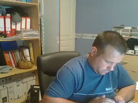 Snapshot of manubm03 chatting on June 2026 07:58:01 AM manubm03 online show from June 2026 07:58:01 AM
