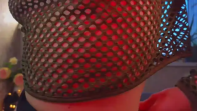 Snapshot of sinteas chatting on October 2025 01:15:02 PM sinteas online show from October 2025 01:15:02 PM