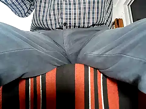 manan28 online show from November 2025 12:15:02 PM