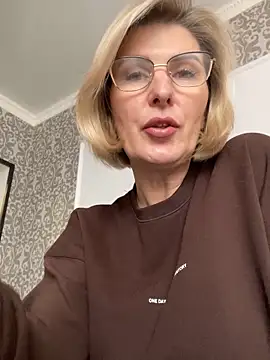 sensualEmilia online show from February 2026 11:31:02 AM