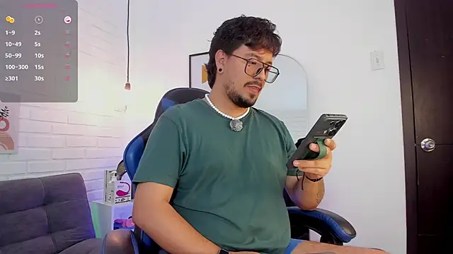 DaviidEvans  online show from December 2025 04:30:02 AM