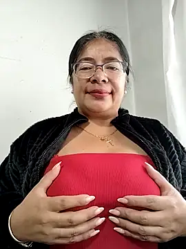   valentina18 online show from October 2025 01:12:02 PM