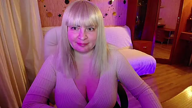 Snapshot of -MeowMeow chatting on February 2025 09:37:02 PM -MeowMeow online show from February 2025 09:37:02 PM