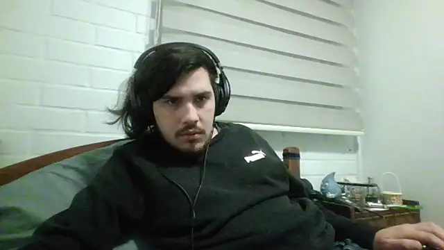 hung weeb online show from August 2026 03:55:01 AM