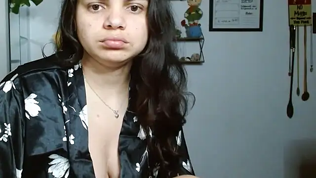 Nikkykora15 online show from November 2025 12:24:01 AM