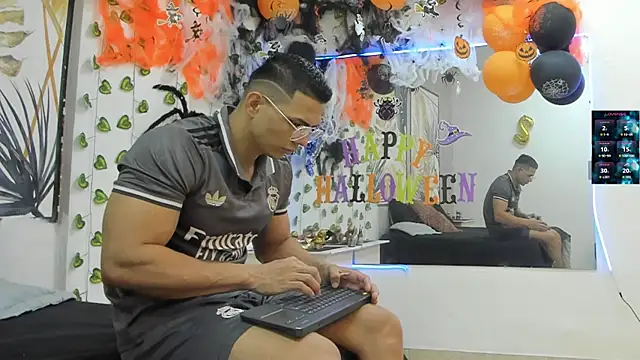 ChoreyTaiylor online show from November 2025 02:30:02 PM