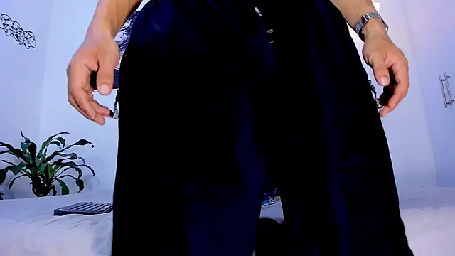 Snapshot of Eiden_allenx chatting on November 2025 02:39:02 PM Eiden allenx online show from November 2025 02:39:02 PM