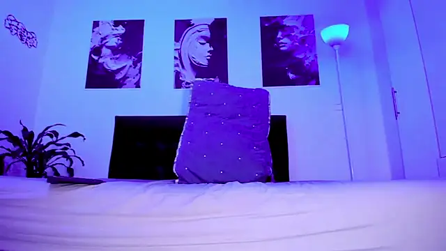 Snapshot of Eiden_allenx chatting on December 2025 03:50:02 PM Eiden allenx online show from December 2025 03:50:02 PM