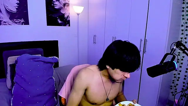 Snapshot of Eiden_allenx chatting on December 2025 04:20:02 AM Eiden allenx online show from December 2025 04:20:02 AM