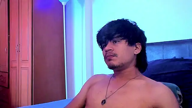 Snapshot of Eiden_allenx chatting on February 2026 01:52:01 PM Eiden allenx online show from February 2026 01:52:01 PM