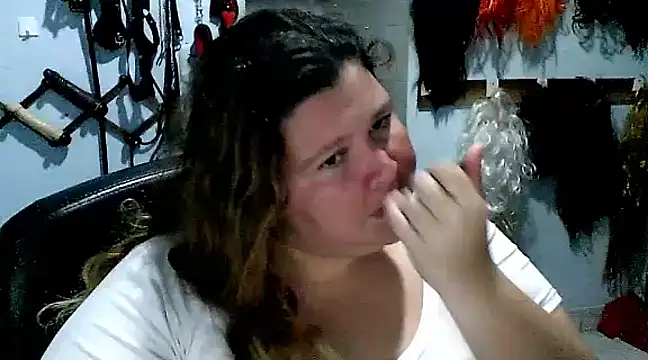 Snapshot of squirt322bbw chatting on February 2025 11:30:02 PM squirt322bbw online show from February 2025 11:30:02 PM