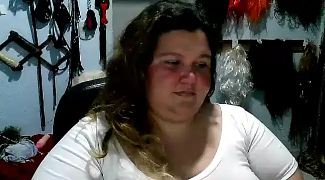 Snapshot of squirt322bbw chatting on February 2025 02:34:01 AM squirt322bbw online show from February 2025 02:34:01 AM