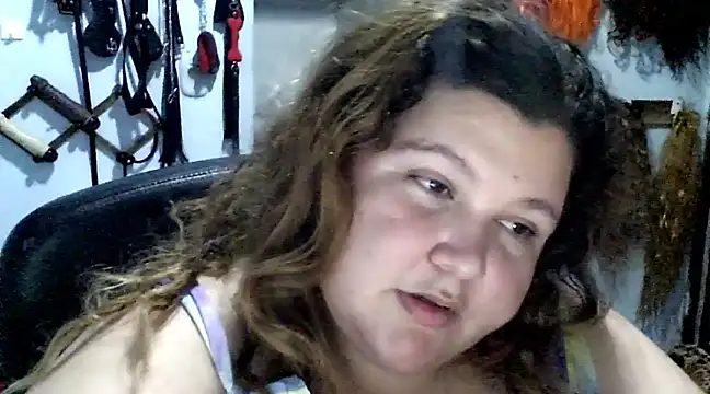 Snapshot of squirt322bbw chatting on February 2025 07:31:02 PM squirt322bbw online show from February 2025 07:31:02 PM