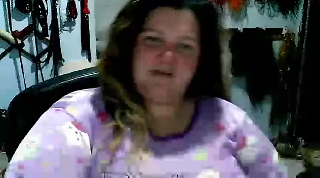 Snapshot of squirt322bbw chatting on February 2025 08:04:02 PM squirt322bbw online show from February 2025 08:04:02 PM