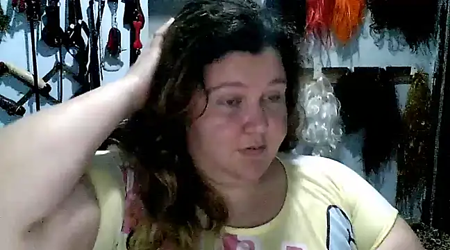 Snapshot of squirt322bbw chatting on February 2025 03:31:02 AM squirt322bbw online show from February 2025 03:31:02 AM