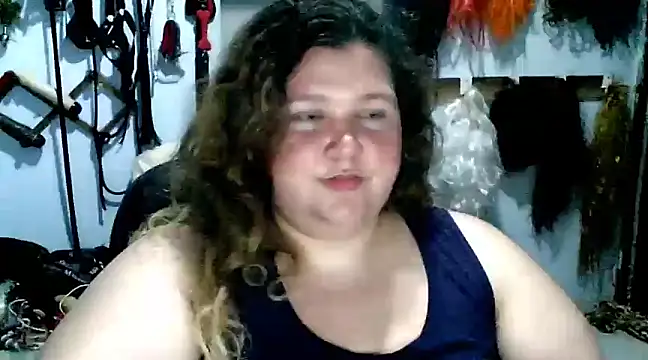 Snapshot of squirt322bbw chatting on February 2025 03:25:01 AM squirt322bbw online show from February 2025 03:25:01 AM