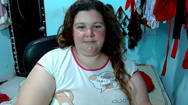 Snapshot of squirt322bbw chatting on November 2025 05:55:02 PM squirt322bbw online show from November 2025 05:55:02 PM
