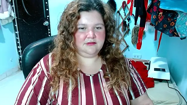 Snapshot of squirt322bbw chatting on November 2025 06:32:01 PM squirt322bbw online show from November 2025 06:32:01 PM
