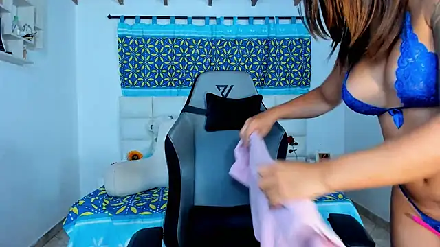 shadia-orozco online show from February 2025 07:45:01 AM