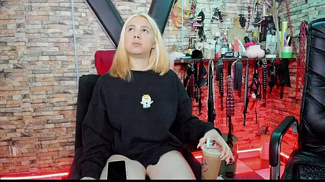 Liltildeman moon online show from September 2025 02:36:02 AM