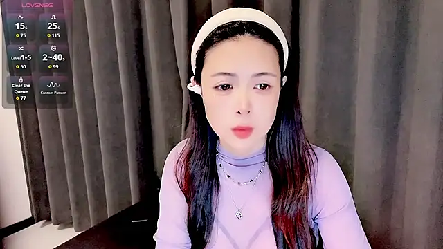 candy-yiyi online show from May 2026 12:17:01 AM