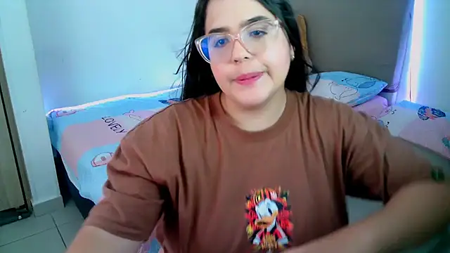  alicia z online show from February 2025 06:33:01 PM