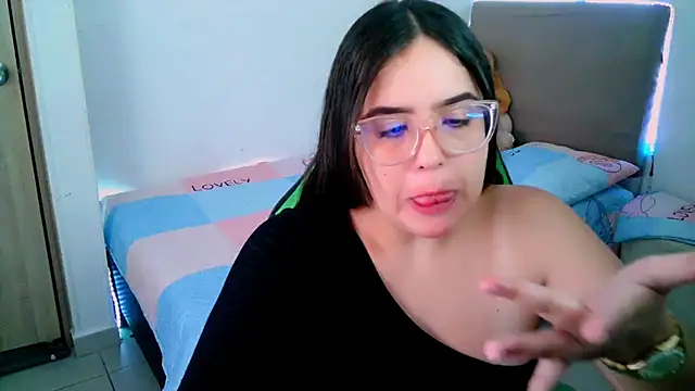  alicia z online show from February 2025 05:39:02 PM