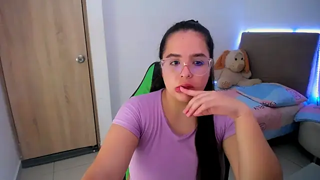  alicia z online show from March 2025 10:06:02 PM