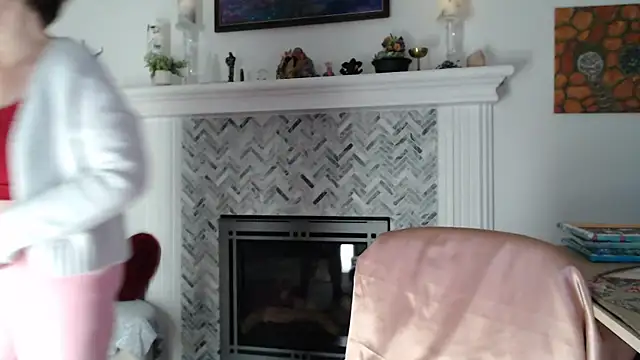 AuroraWillows online show from March 2026 03:46:02 AM