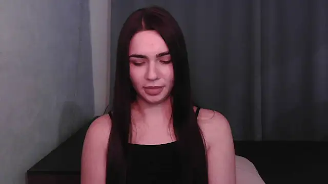 Snapshot of HannahMeid chatting on December 2024 08:23:01 PM HannahMeid online show from December 2024 08:23:01 PM