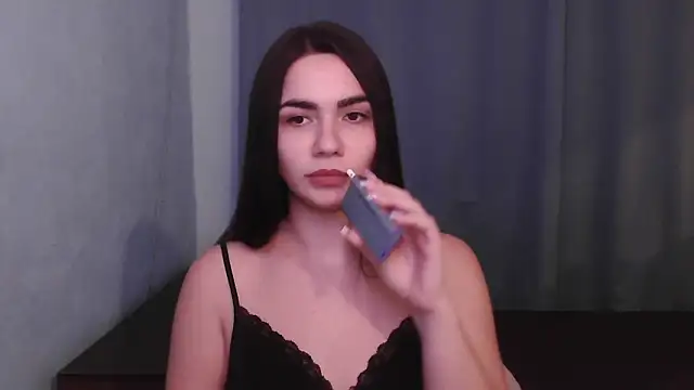 Snapshot of HannahMeid chatting on December 2024 07:36:01 PM HannahMeid online show from December 2024 07:36:01 PM