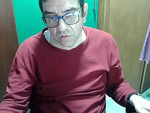 FernandoReuterG online show from October 2025 02:56:01 AM
