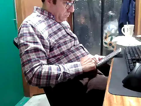 Snapshot of FernandoReuterG chatting on October 2025 02:36:02 AM FernandoReuterG online show from October 2025 02:36:02 AM