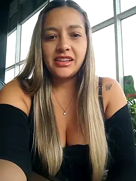 alana 69 online show from February 2026 11:00:01 PM