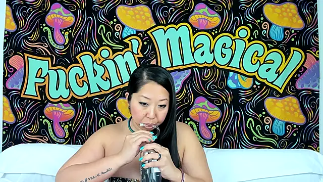 Snapshot of Lexie-Mack chatting on November 2025 05:57:02 PM Lexie-Mack online show from November 2025 05:57:02 PM