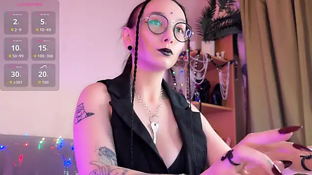 Jinhee Noir online show from December 2025 08:04:02 PM